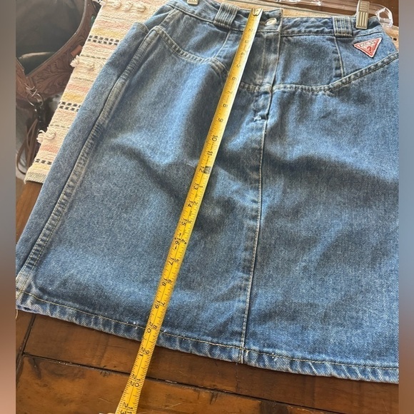 Vintage high waisted guess denim jean skirt - Picture 6 of 7